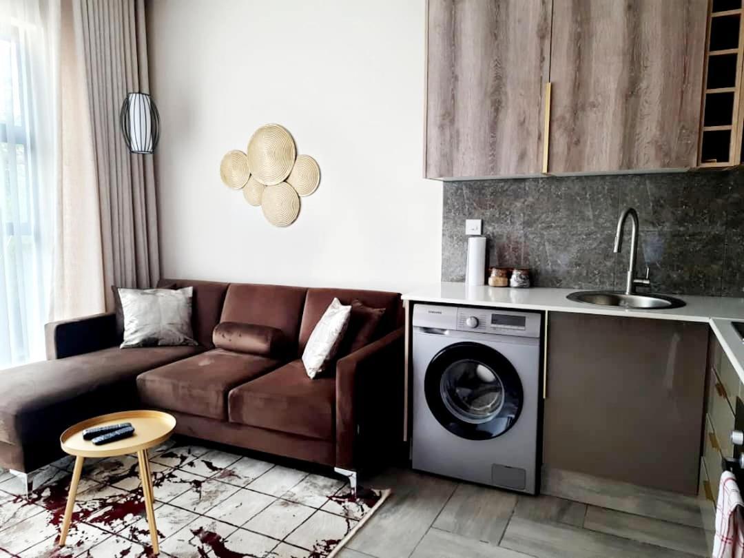 Instahomes By Tru - Garden Suites Blantyre Eksteriør billede